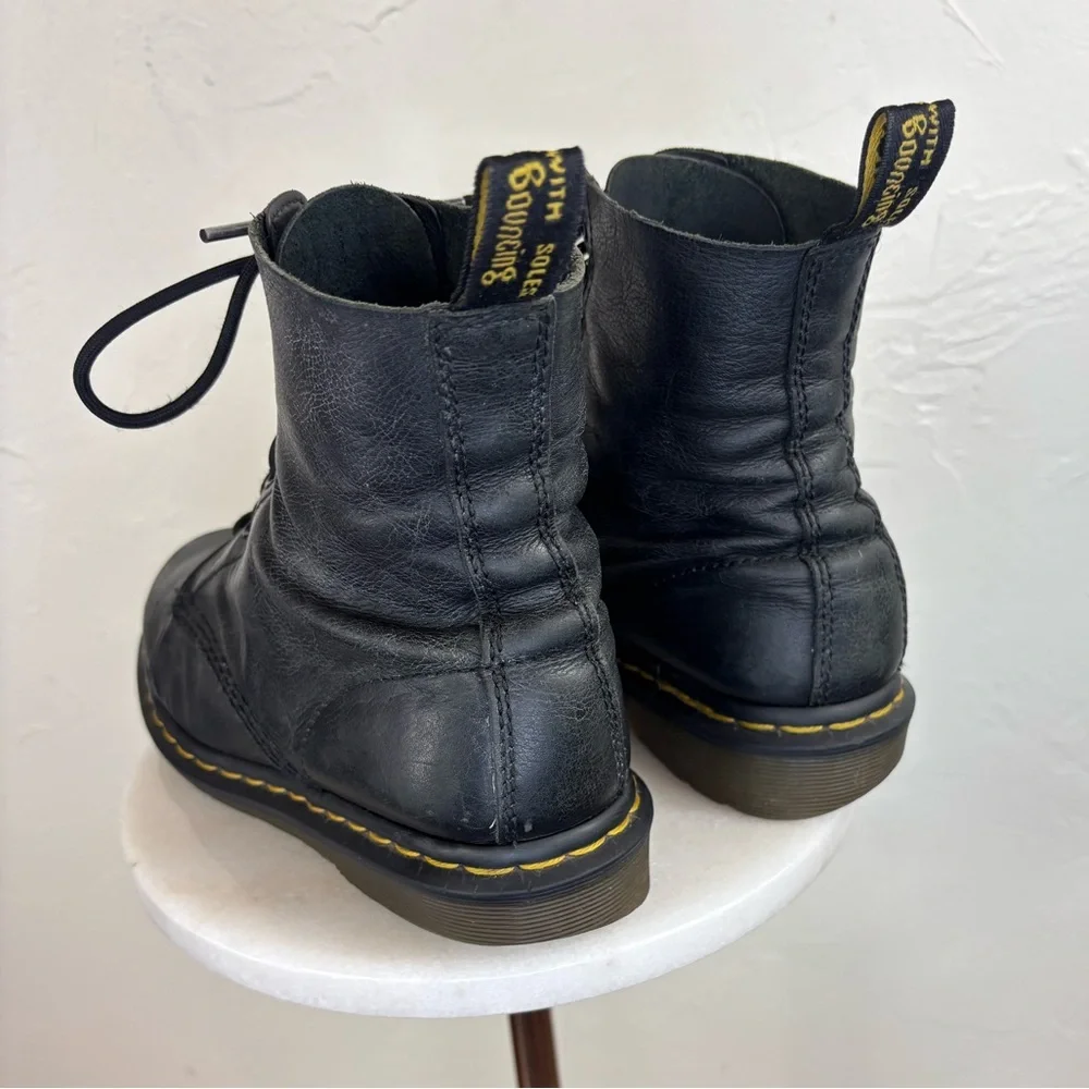 DR. MARTENS Women's‎ Leather Combat Boot Shoe Black Airway High Top Lace Ankle 7